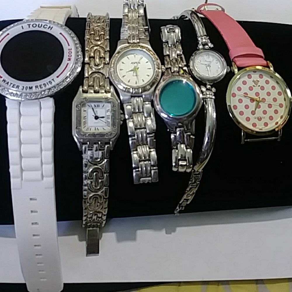 Watch lot jewelry lot for repair